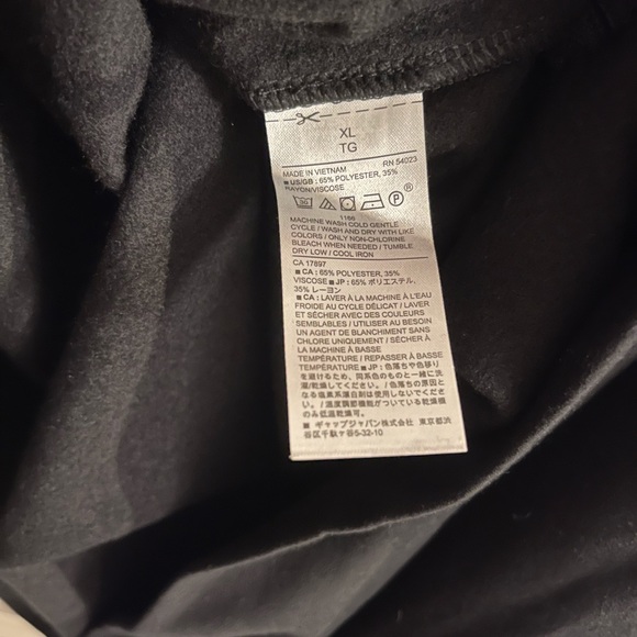 Banana Republic Women’s Black Sweatshirt with Side Zippers Size XL - Picture 8 of 8